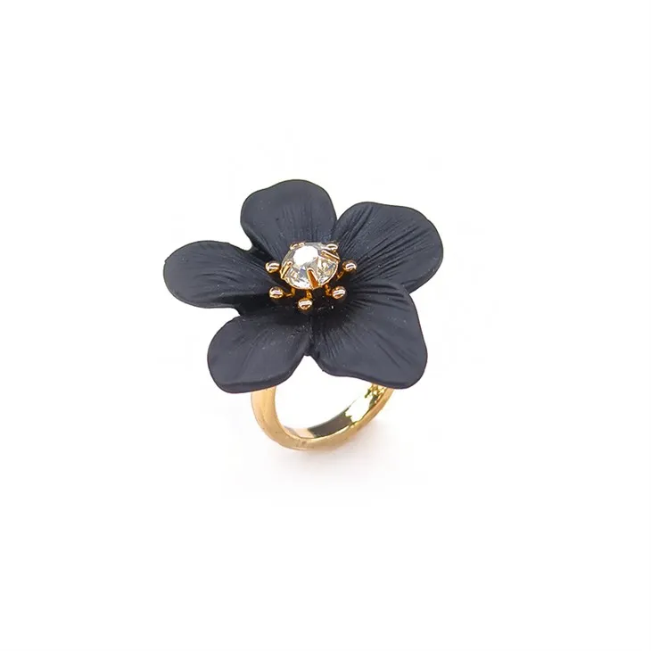 Bague florale noire