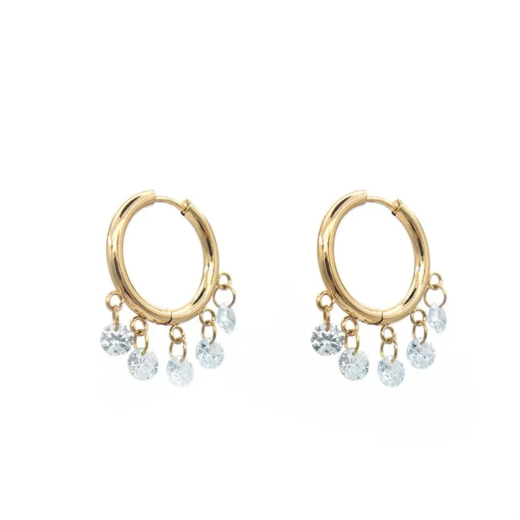 Boucles d'oreilles à tige délicates en or