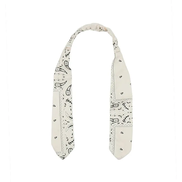 Écharpes en polyester liquide