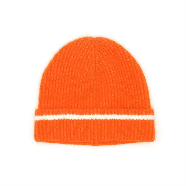 Bonnets en laine orange