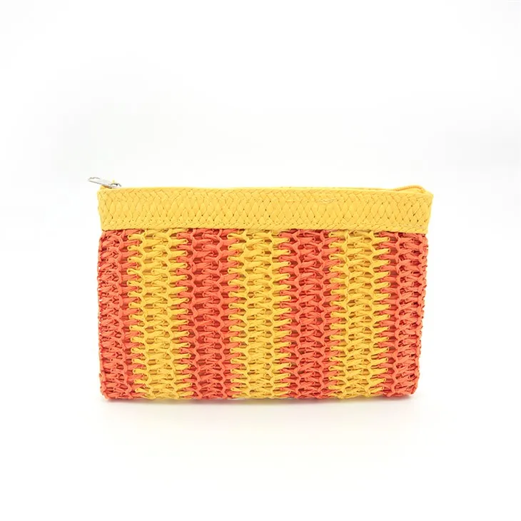 Mini-sac au crochet aux couleurs vives