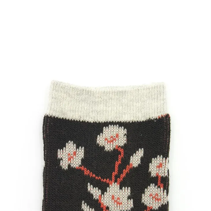 Black Blossom Cotton Socks